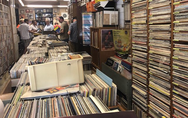 Teuchtler Schallplattenhandlung (Viena)