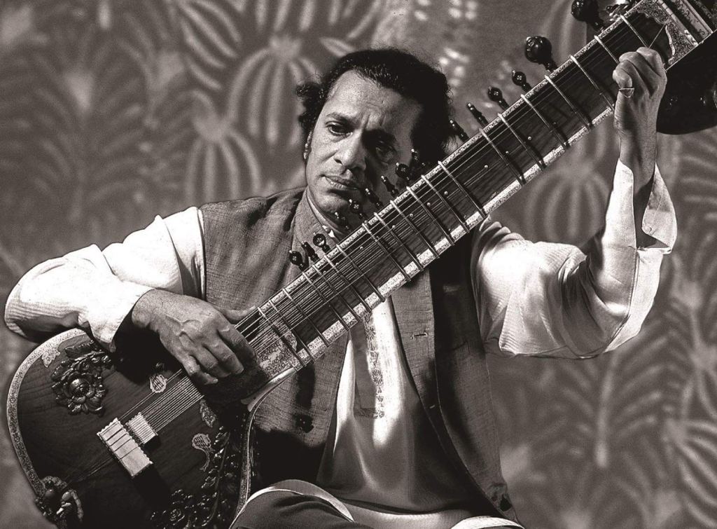 Nos 100 anos de Ravi Shankar, o músico indiano que gostava de&nbsp;dialogar
