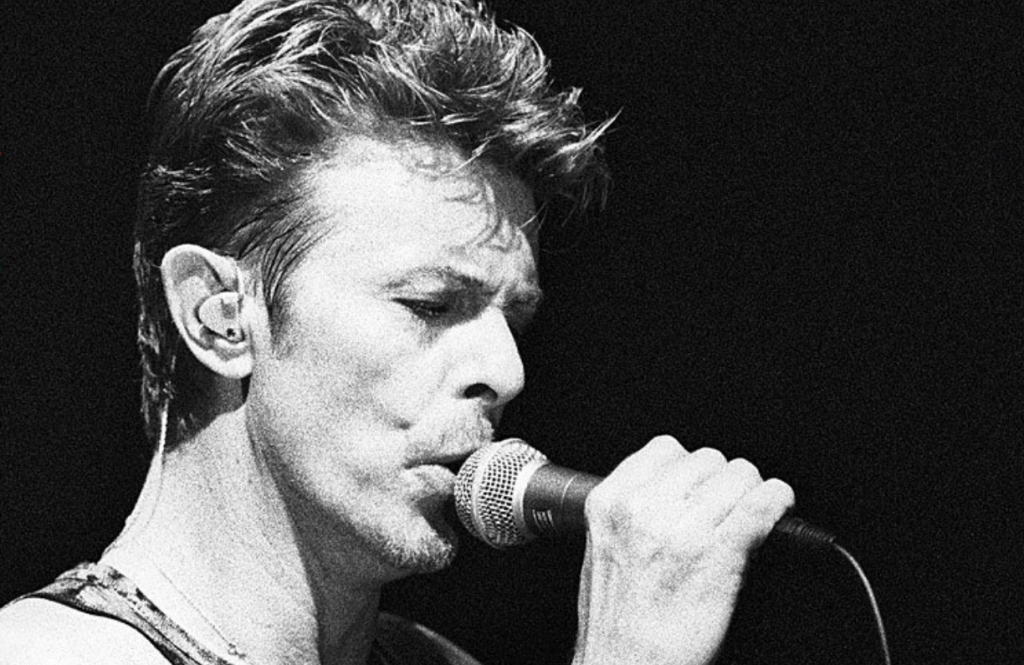 Há mais um disco ao vivo de Bowie a caminho… E chega já em&nbsp;julho