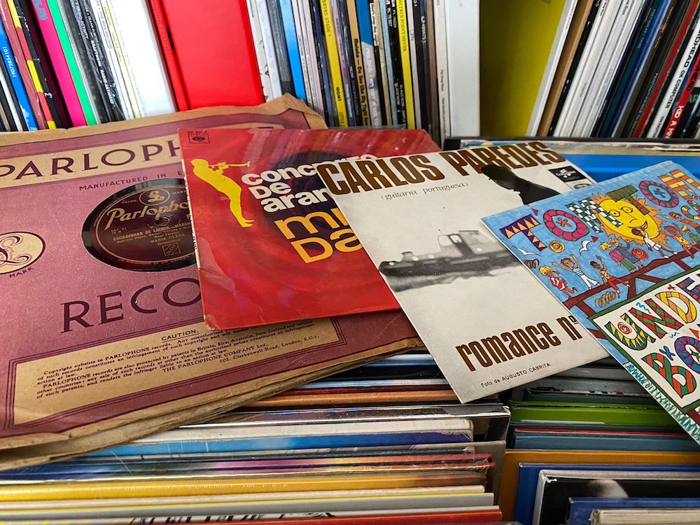 A que velocidade giram os discos? E&nbsp;porquê?