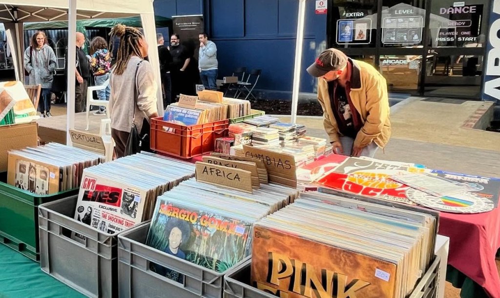 Feira do Vinil entre hoje e amanhã em&nbsp;Benfica